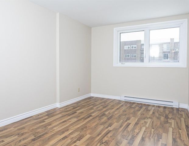 Complexe Du Parc I - 4.5 - 110 Rue St-Francois Nord, Sherbrooke - Photo 1
