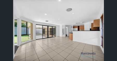 HUGE FAMILY HOME WITH ALL THE BELLS & WHISTLES! - Photo 5