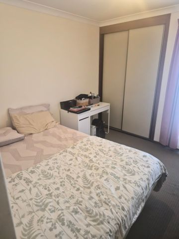 South Perth - Photo 4