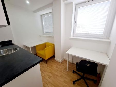 Studio to rent - Photo 4