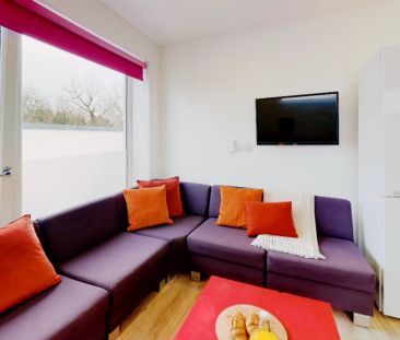 Silver En Suite - Photo 1