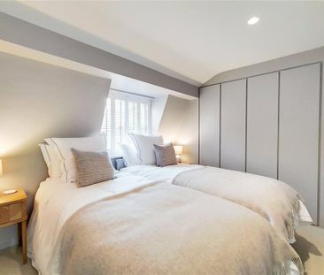 3 bedroom mews to rent - Photo 5
