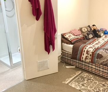 4 En-suite Bedroom Student Flat - Photo 6