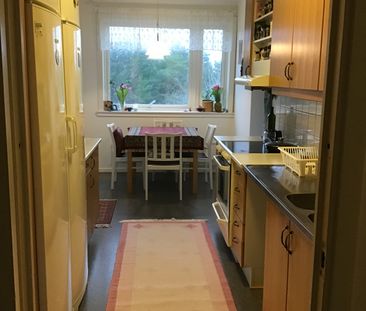 Hammarkulletorget, Angered - Photo 6