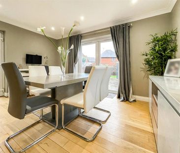 3 bedroom detached house to rent - Photo 4