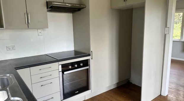 Charming Cottage & Spacious Sleepout – A Tranquil Retreat in Nature - Photo 1