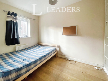 4 bedroom house to rent - Photo 4