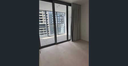 Luxury 1 bedroom apartment in One Sydney Harbour Tower 3 - Photo 2