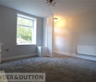 2 bedroom end of terrace house to rent - Photo 2