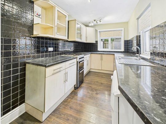 2 bedroom terraced house to rent - Photo 1