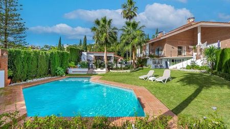 Alquiler de casa o chalet independiente en Urbanizacion el Paraiso - Photo 2