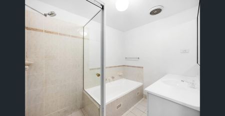 3 Bedrooms apartment in convenient location - Photo 5