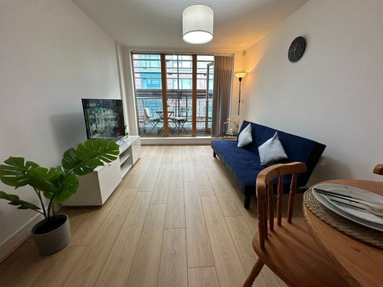 1 Bed Flat, Dyche Street, M4 - Photo 1