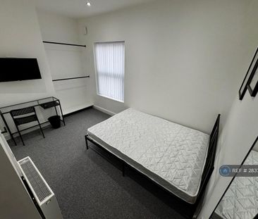 3 bedroom terraced house to rent - Photo 3