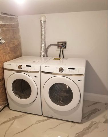 For Lease - 39 Crombie Street Unit# Bsmt, Clarington, Ontario - Photo 2