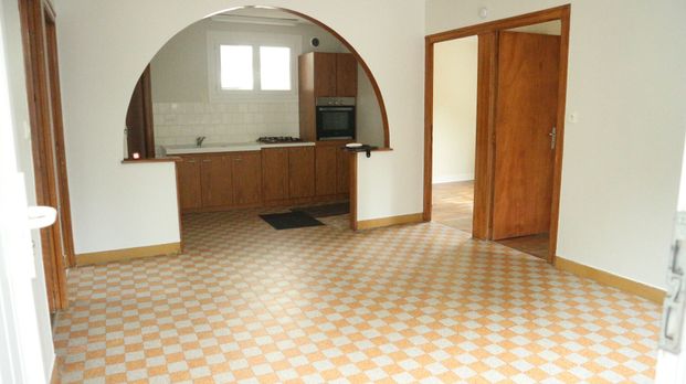 Location Maison 4 pièces 75m² - Photo 1