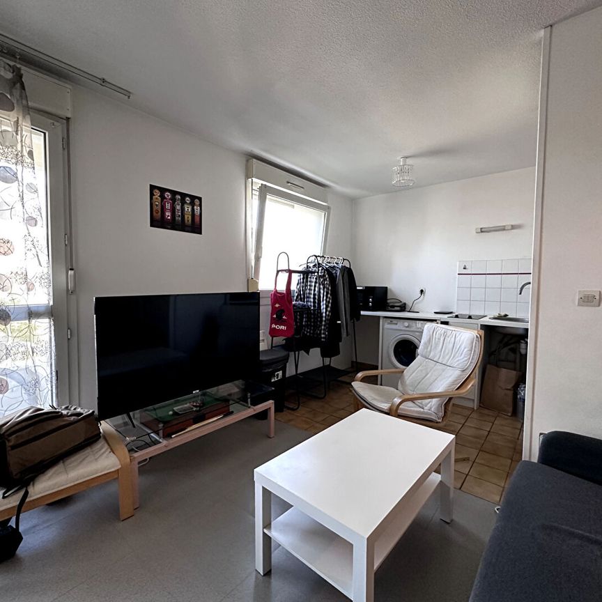Location appartement 1 pièce, 30.97m², Reims - Photo 1