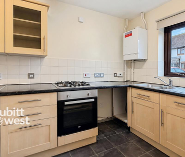 2 bedroom terraced house to rent - Photo 2