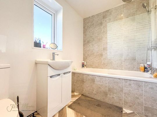 2 bedroom semi-detached house to rent - Photo 1