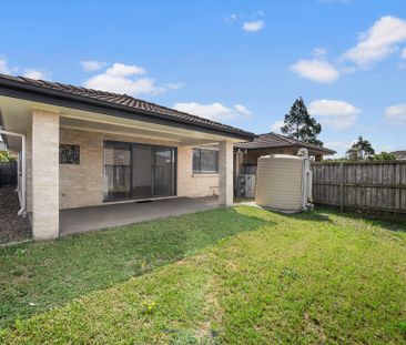 6 Songlark Place, Aberglasslyn NSW 2320 - House For Rent | Domain - Photo 3