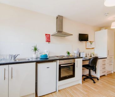 Gold Studio - Photo 1