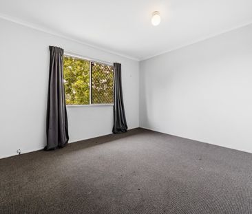 SPACIOUS FAMILY HOME IN HEART OF BEENLEIGH! - Photo 1