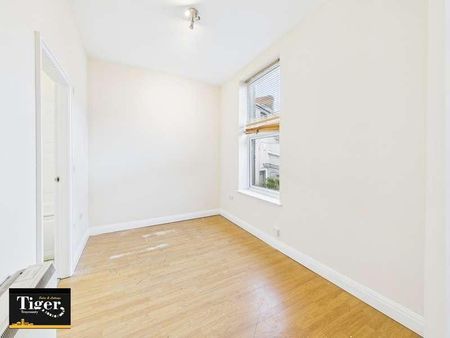 Church Street, Blackpool, FY1 - Photo 2