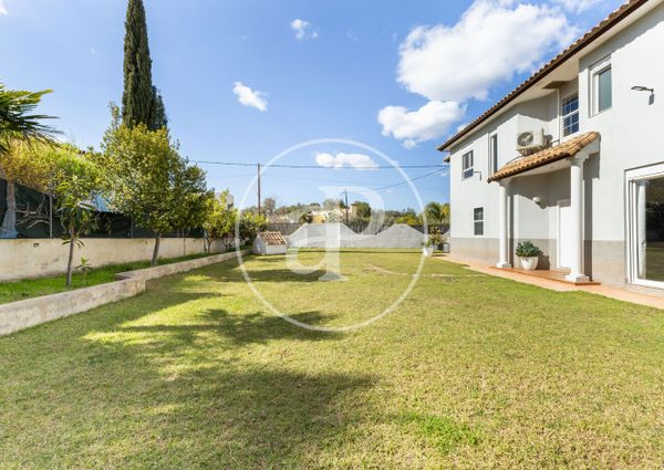 Flat for rent with Terrace in Serra
