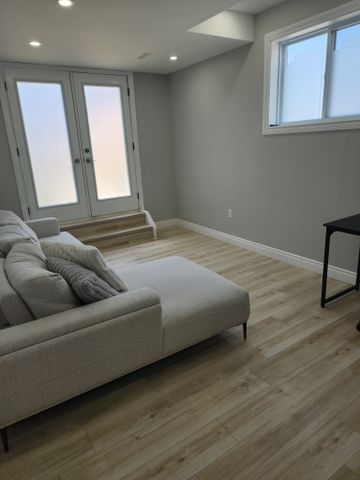 For Lease - 811 Sarnia Road Unit# 57, London North, Ontario - Photo 2