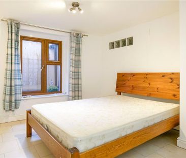 1 bedroom maisonette to rent - Photo 2