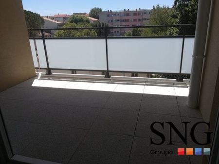 T3 AVEC BALCON ET PARKING - Photo 5