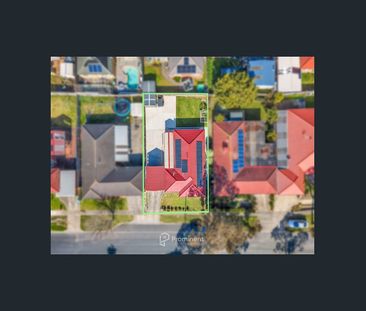 Stunning Family Home in Cranbourne West - Photo 6