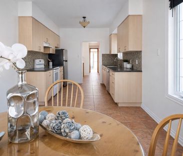 For Lease - 78 Kimono Crescent, Richmond Hill, Ontario - Photo 2