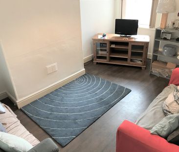 4 Bed Terraced House, Whitby Road, M14 - Photo 5