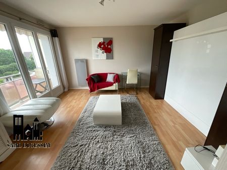 A LOUER - Quartier Colbert - T1 avec balcon, parking et cave - Photo 5
