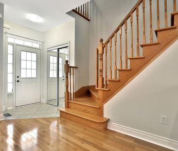 For Lease - 2565 Falkland Crescent, Oakville, Ontario - Photo 2