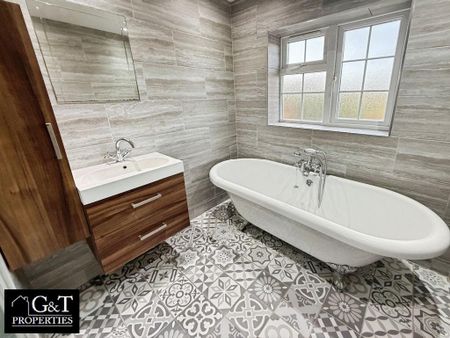 4 bedroom detached house to rent - Photo 4