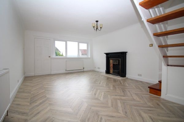 Morrison Avenue. Falkirk, FK4 - Photo 1