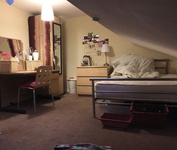 Room in a Shared House, Beechbank Road, L18 - Photo 5
