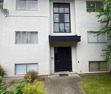 Terrace View Apartments - B20 - Photo 2