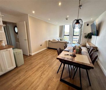 2 bedroom apartment to rent - Photo 2