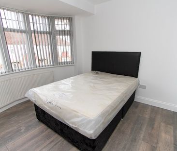 3 Bed Flat, Glover Street, CV3 - Photo 4