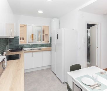 Carrer de la Font Roja, Valencia, Valencian Community 46007 - Photo 6