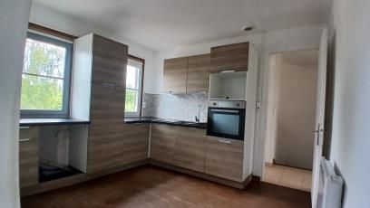 Location Appartement 5 pièces 77m² PECQUENCOURT 59146 - Photo 4