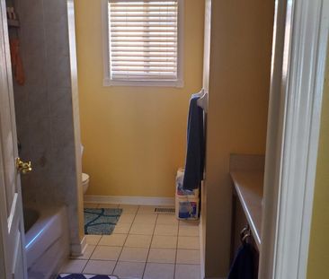 For Lease - 30 Sheepberry Terrace, Brampton, Ontario - Photo 4