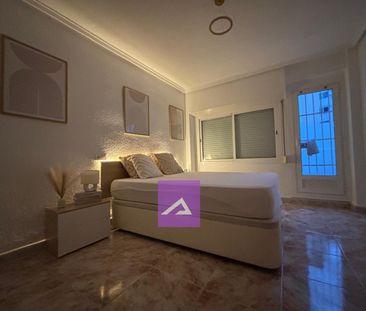 Piso de alquiler en Carrer de Rubén Vela, 26, En Corts - Doctor Wak... - Photo 6