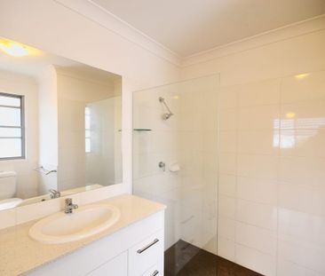 Peaceful Three-Bedroom Townhouse in Convenient Bundamba Location - Photo 6
