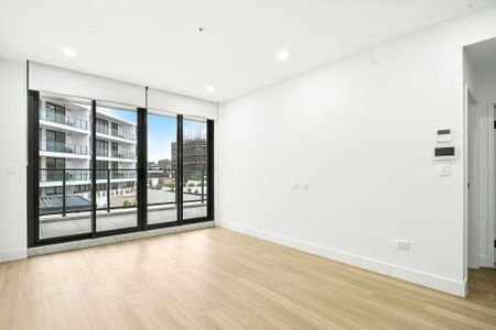 Modern Apartment Living - Stylish, Spacious & Convenient - Photo 3