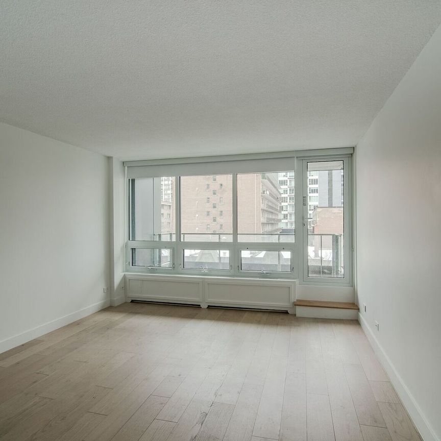 1975 de Maisonneuve - Photo 1