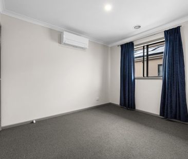 Beautiful Double Storey house in Wollert! - Photo 4